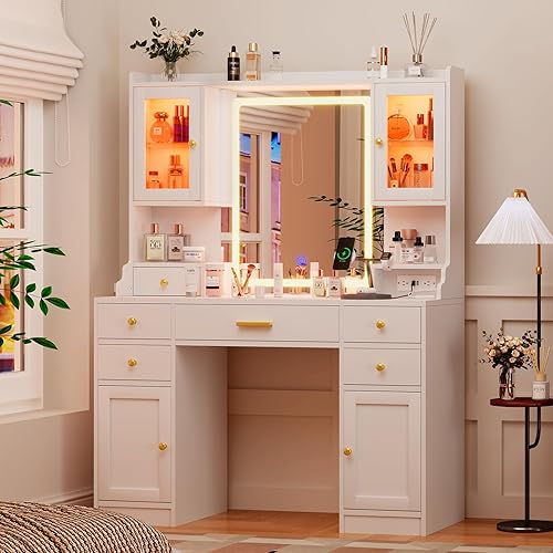 Makeup Vanity Buying Guide: How to Choose the Perfect Vanity Table
